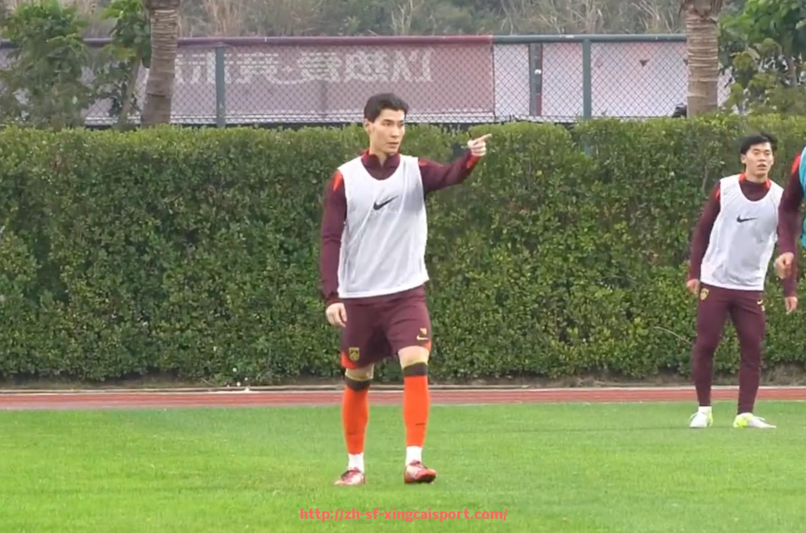 杏彩体育-世俱杯球衣品牌合作案例赏析:足球与商业的完美结合