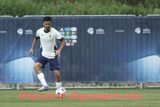 杏彩体育-世俱杯护具穿戴方式教学重点与使用常见问题指导手册